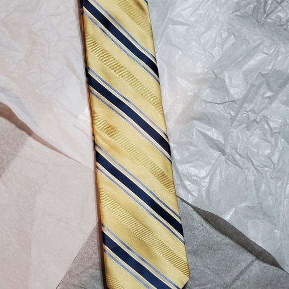 Mens Michael Kors all silk necktie - Picture 3 of 4